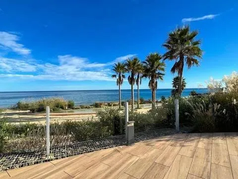 Pis de 189 m² a Estepona