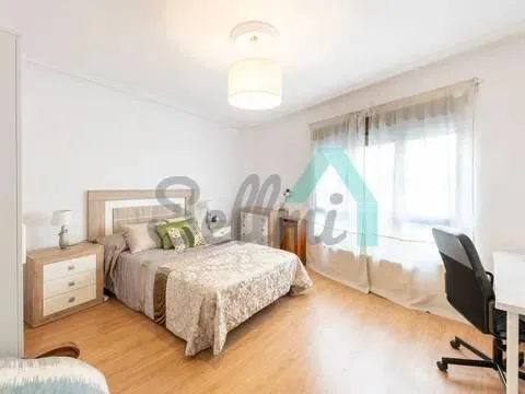 Habitación en alquiler, Oviedo