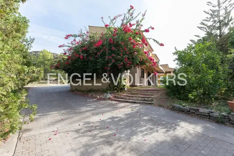 Casa de 350 m² a Petrés