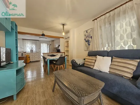 Casa de 100 m² a Oliva