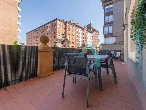 Pis de 120 m² a Oviedo