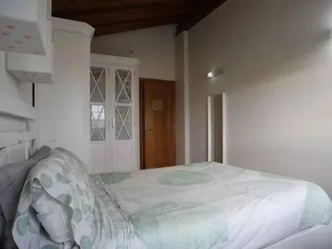 Casa de 216 m² a Udías