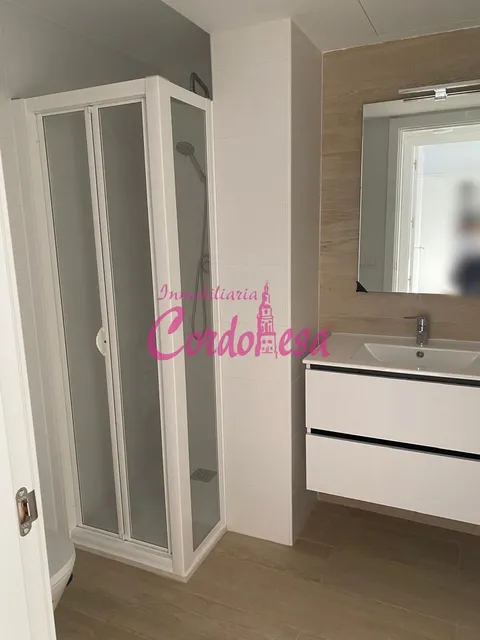 Pis de 50 m² a Còrdova