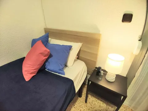 Habitació de lloguer, Burjassot
