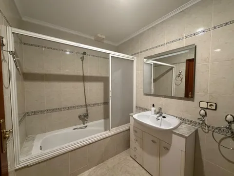 Casa de 236 m² a Rafelbunyol