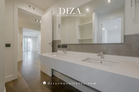 Appartamento 169 m² a Madrid