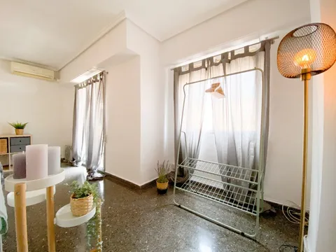 Chambre à louer, Valence