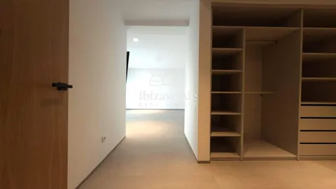 Дом 595 м² в Santa Eulària des Riu