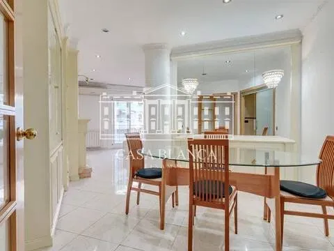 Wohnung 150 m² in Barcelona