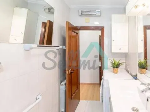 Pis de 86 m² a Oviedo