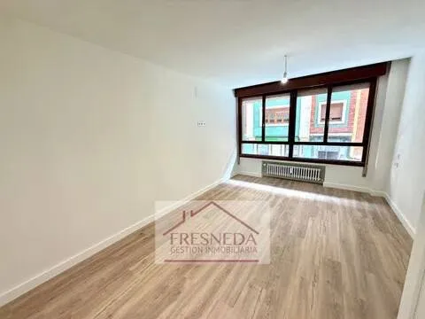 Pis de 49 m² a Oviedo