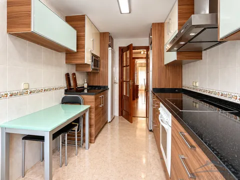 Pis de 100 m² a Almeria