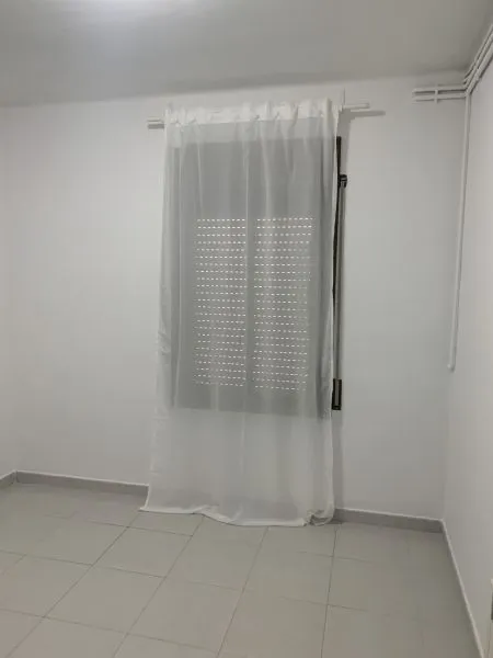 Habitació de lloguer, Centelles
