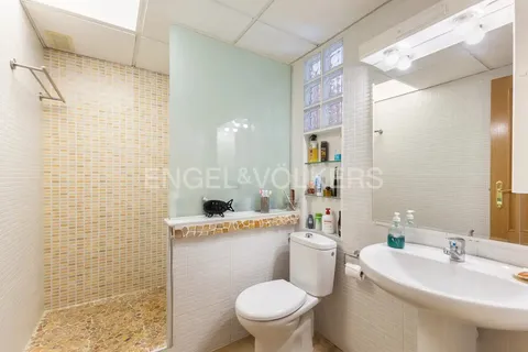 House 230 m² in Chiva