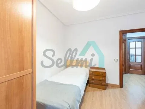 Habitación en alquiler, Oviedo
