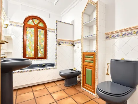 Casa de 1076 m² a Còrdova
