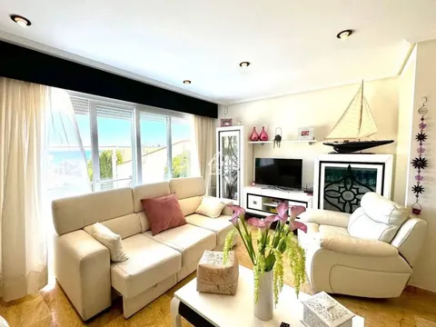 Casa de 200 m² a Oriola