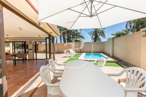 Casa de 260 m² a la Pobla de Farnals