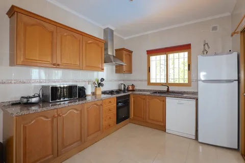 Casa de 141 m² a Pego