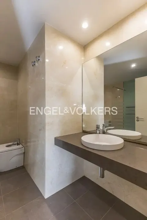 Wohnung 102 m² in Madrid