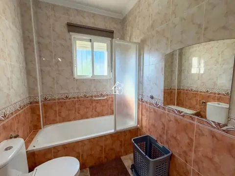 Casa de 100 m² a Oriola
