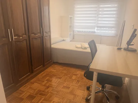 Pis de 140 m² a Pamplona