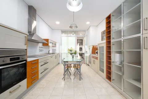 Wohnung 182 m² in Alicante