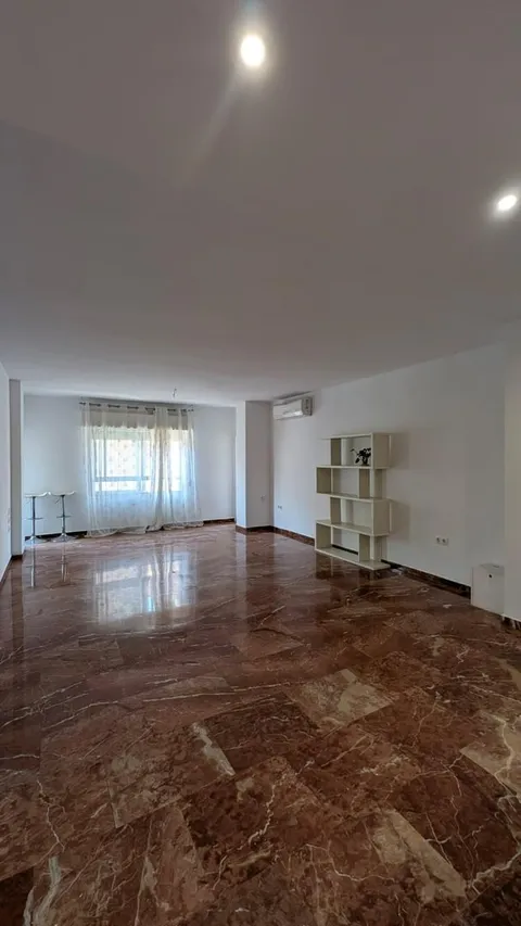 Wohnung 145 m² in Granada