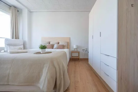 Chambre à louer, Valence