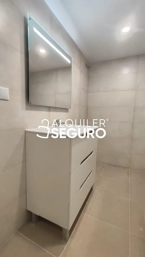 Flat 80 m² in Gilet