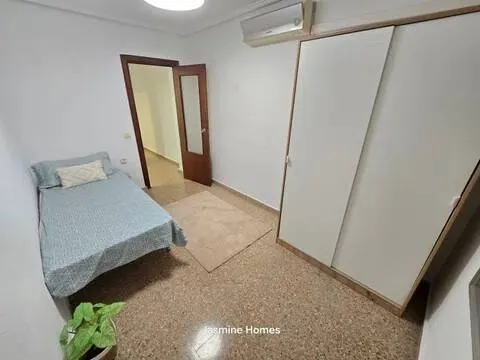 Wohnung 90 m² in Valencia