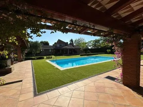 Casa de 500 m² a Sant Cugat del Vallès