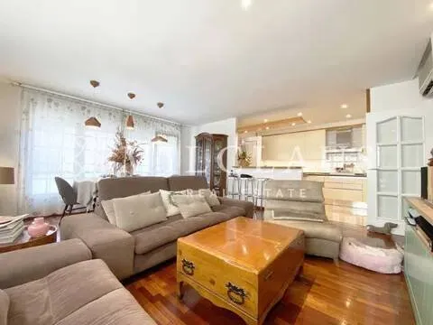 Pis de 170 m² a Sabadell