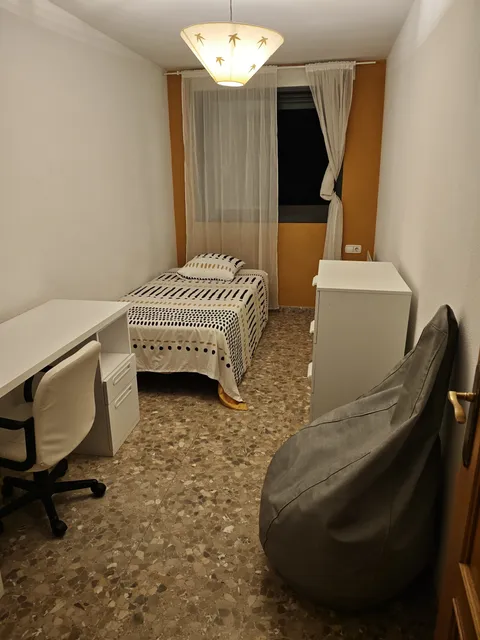 Chambre à louer, Castelló de la Plana / Castellón de la Plana
