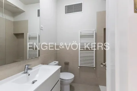 Wohnung 135 m² in Madrid