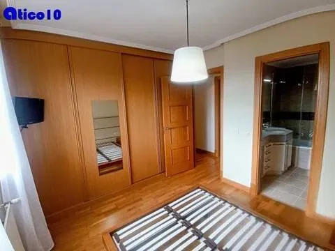 Pis de 92 m² a Oviedo
