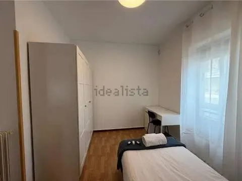 Chambre à louer, Ávila