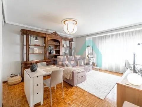 Wohnung 105 m² in Oviedo