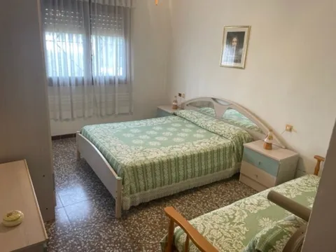 Pis de 4000 m² a Dolores