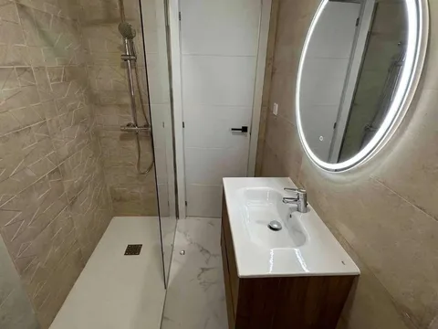 Wohnung 100 m² in Valencia