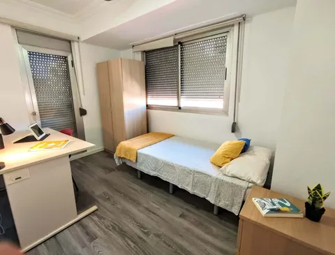 Habitació de lloguer, Burjassot