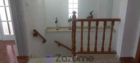 Casa de 320 m² en Manises
