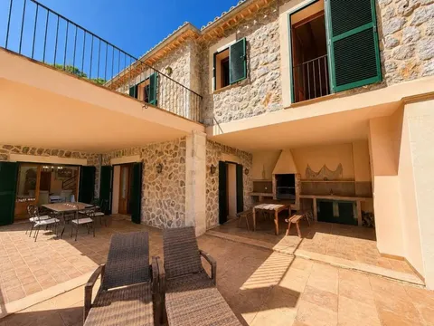 Haus 247 m² in Deià