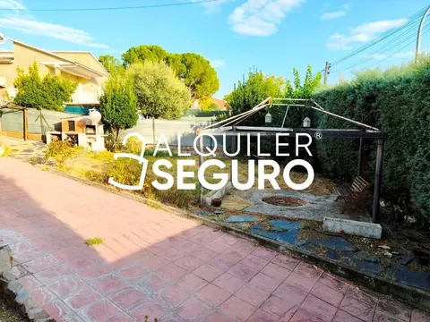 Casa de 220 m² a Casarrubios del Monte