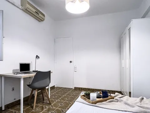 Habitación 100 m², Alicante