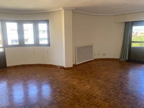 Flat 158 m² in Valencia (2/17)