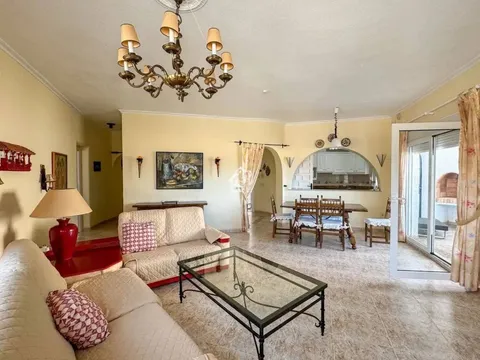 Casa de 250 m² a Oriola