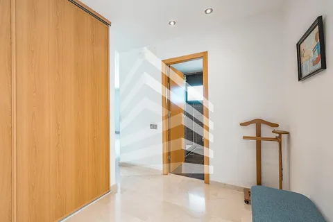Haus 228 m² in Sant Just Desvern