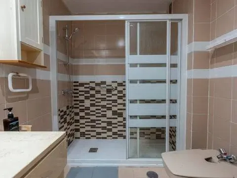 Quarto para alugar, Madrid (4/29)