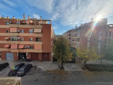 Wohnung 80 m² in Granada